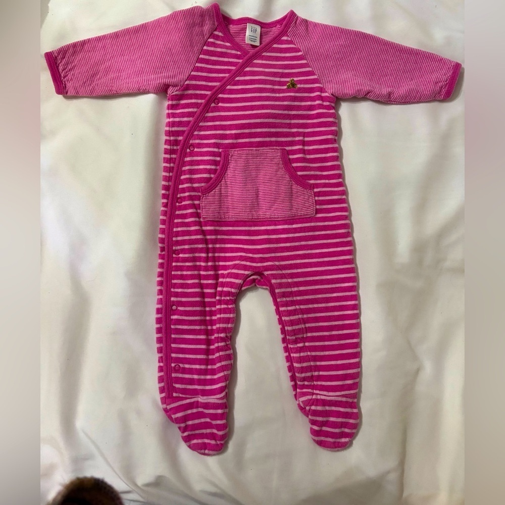 Baby gap 3-6month  One Piece